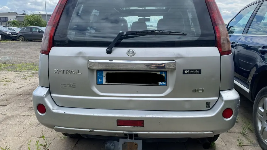 NISSAN X-Trail -