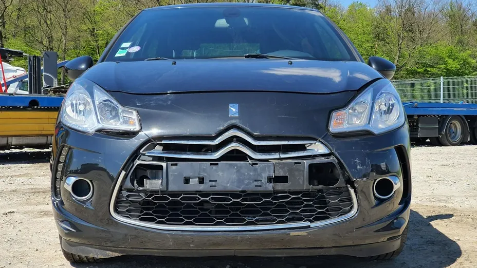CITROEN DS3 -