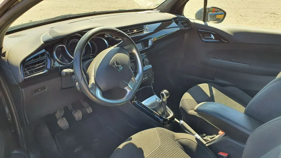 CITROEN DS3 -