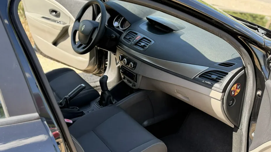 RENAULT Megane -