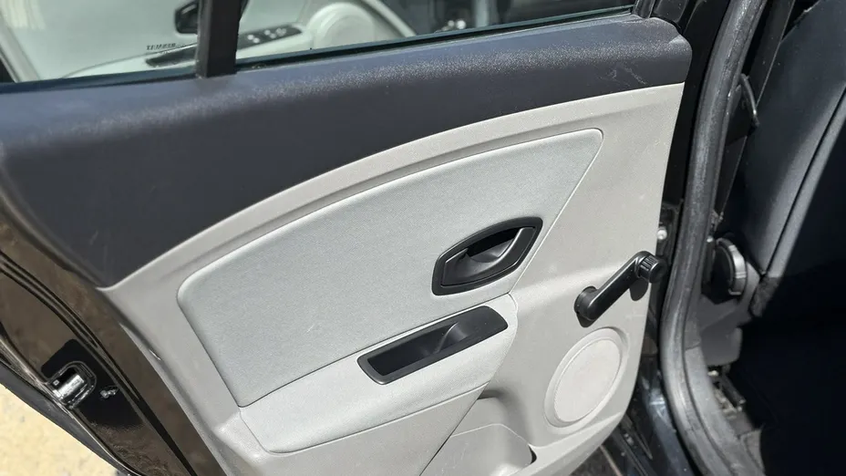 RENAULT Megane -