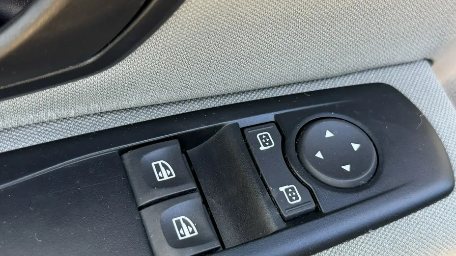 RENAULT Megane -