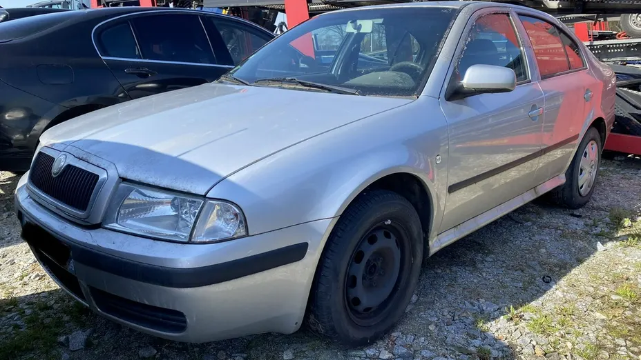 SKODA Octavia -