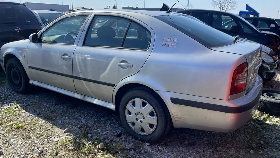 SKODA Octavia -