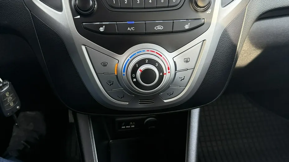 HYUNDAI ix20 -