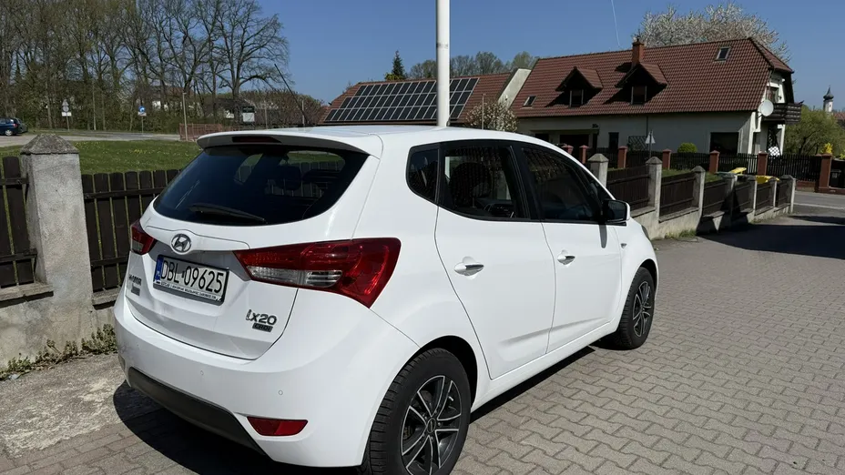 HYUNDAI ix20 -