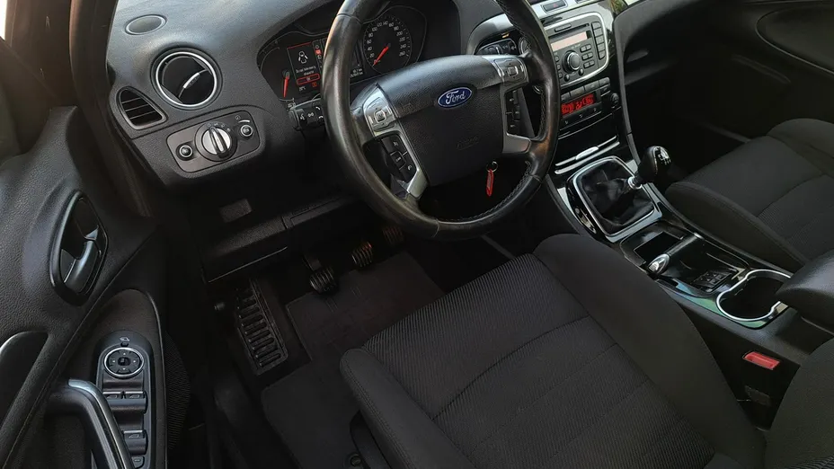 FORD S-MAX -