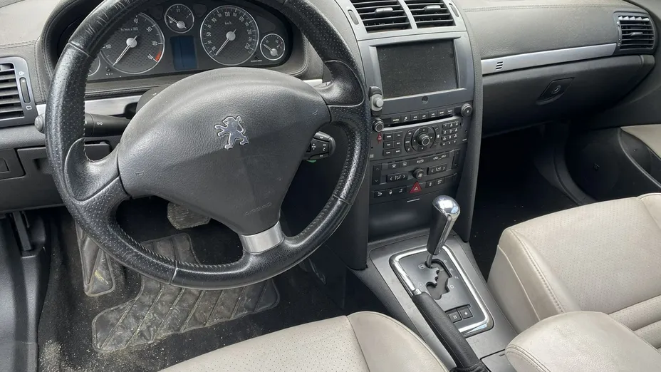 PEUGEOT 407 -