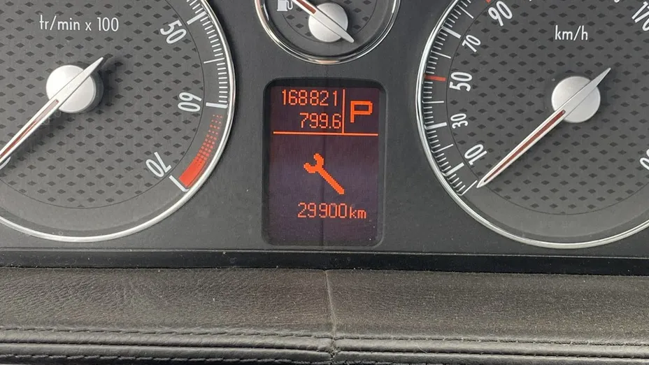 PEUGEOT 407 -
