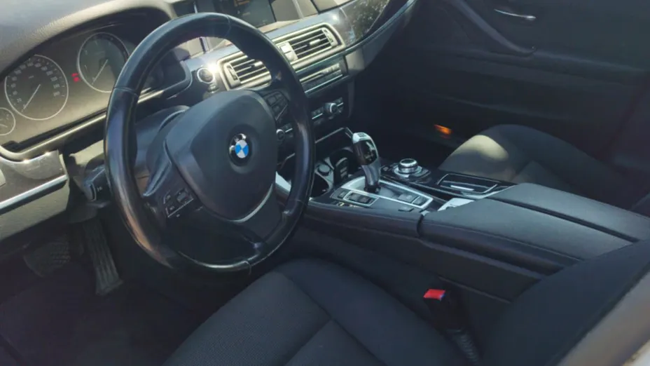 BMW Seria 5 520d Eff.Dynamics aut