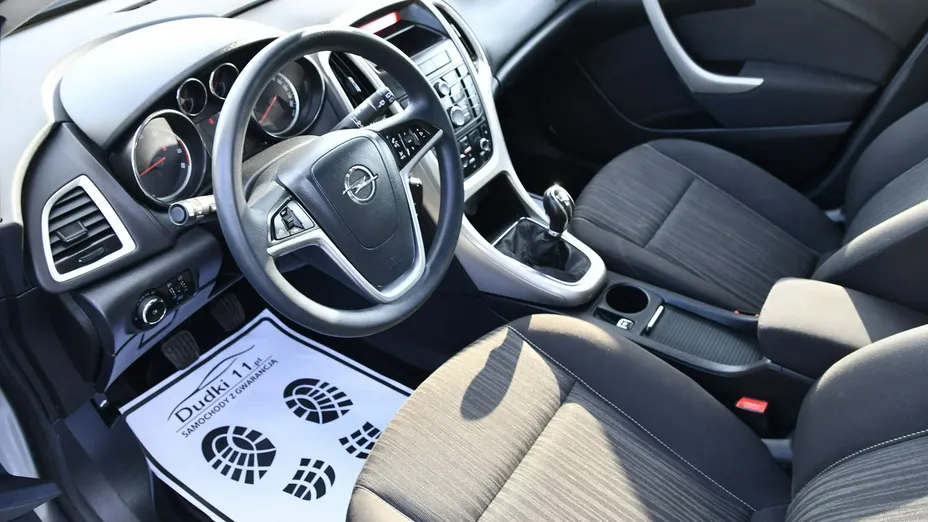 OPEL Astra -