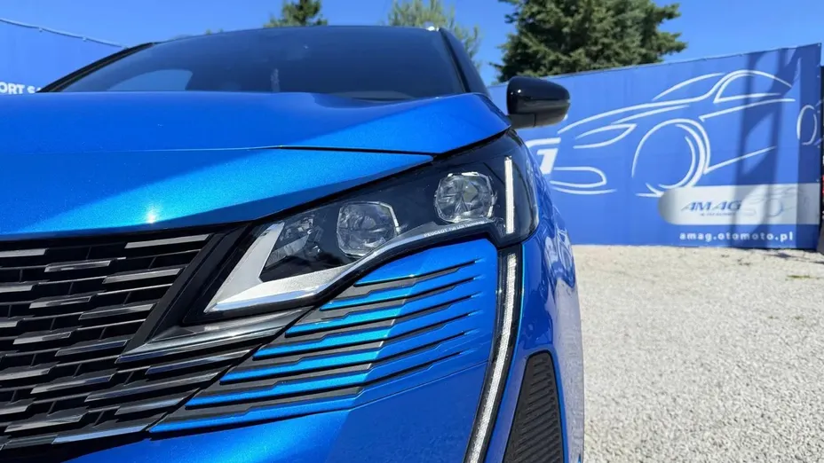 PEUGEOT 3008 -