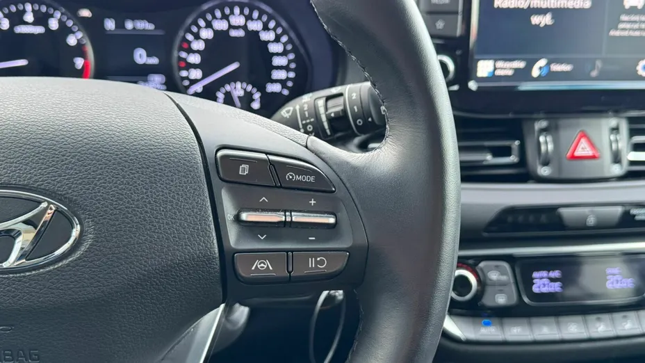 HYUNDAI i30 i30 1.0 T-GDI Smart