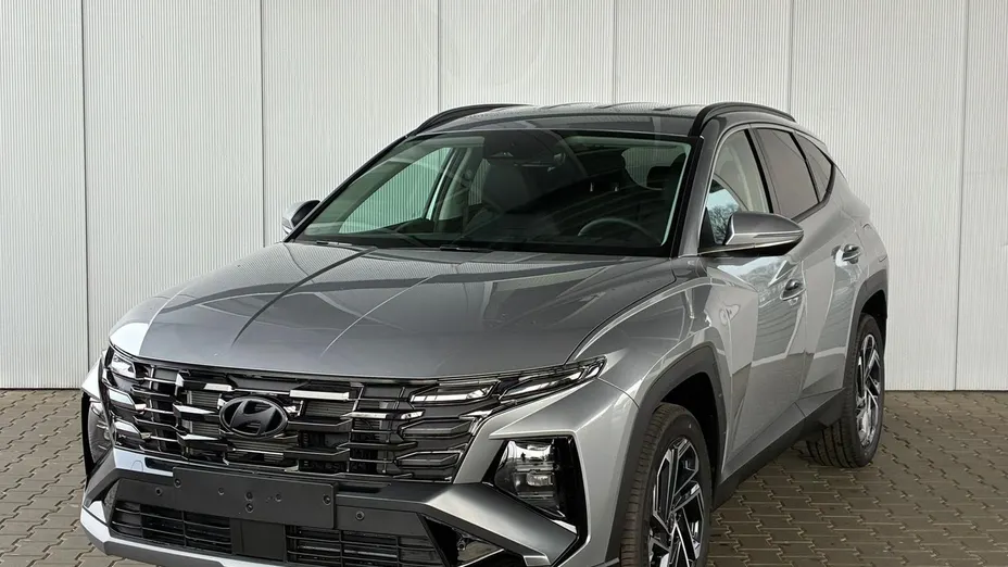 HYUNDAI Tucson -