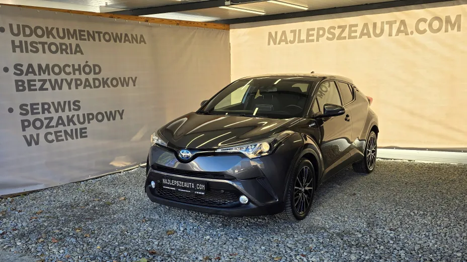 TOYOTA C-HR -