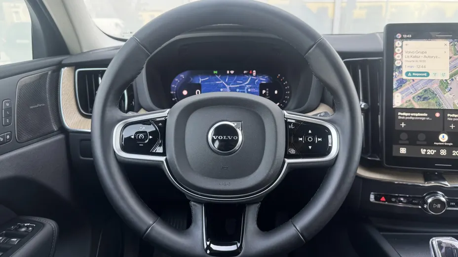 VOLVO XC60 XC60 B5 B AWD Plus Dark aut