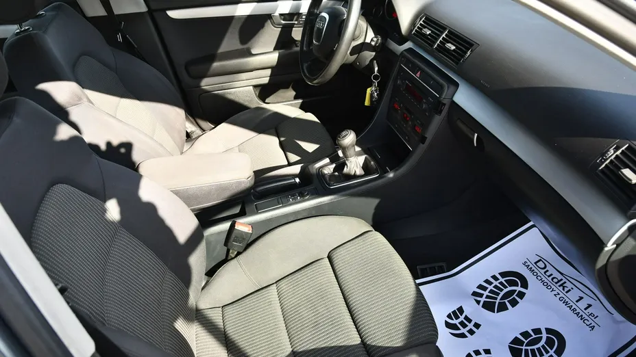 AUDI A4 -