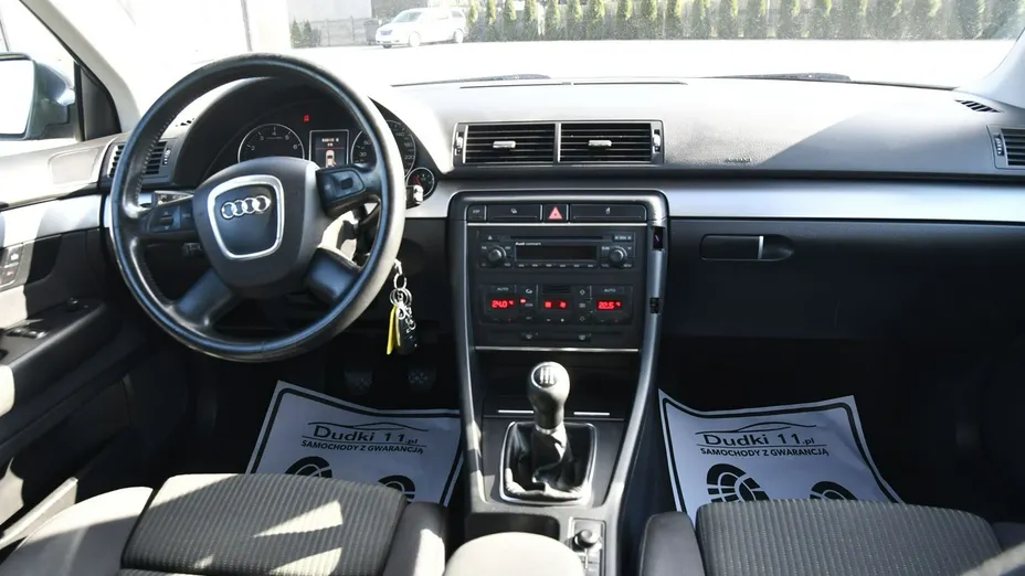 AUDI A4 -