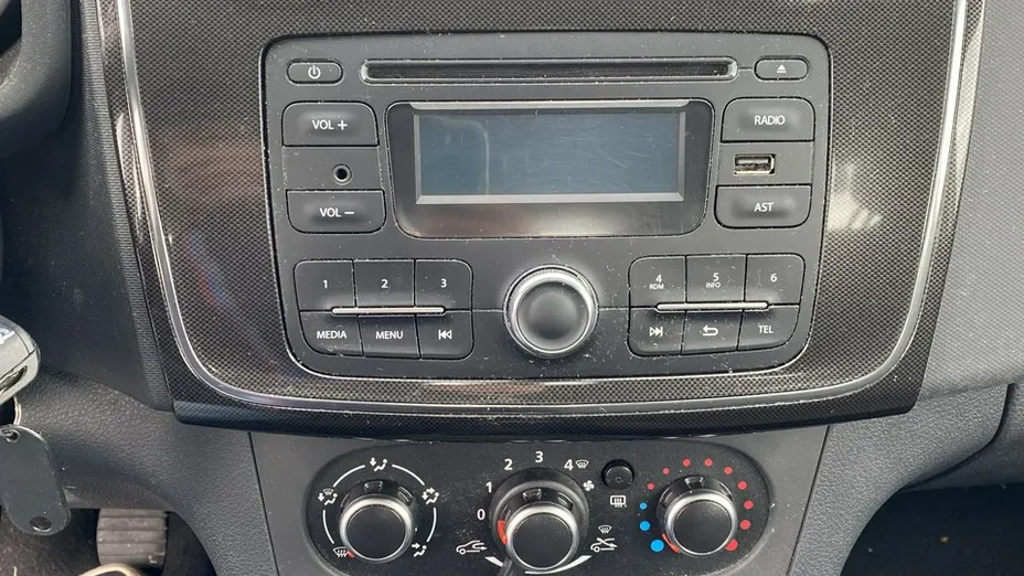 DACIA Sandero -