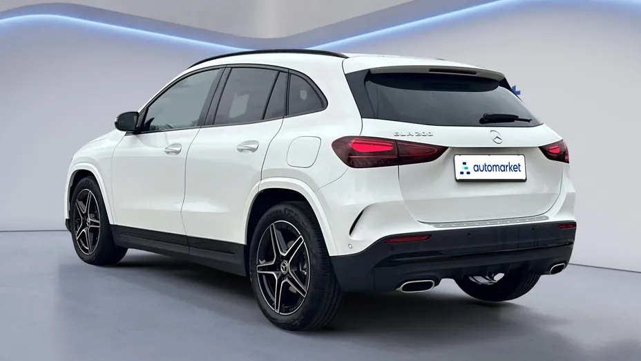 MERCEDES-BENZ GLA GLA 200 mHEV AMG Line 7G-DCT