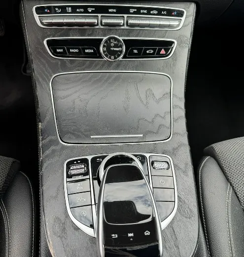 MERCEDES-BENZ E Klasa -