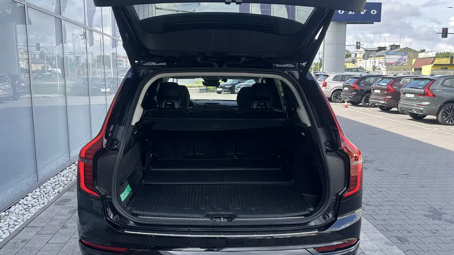 VOLVO XC90 XC90 T8 AWD Plug-In Hybrid Ultra Dark 7os aut