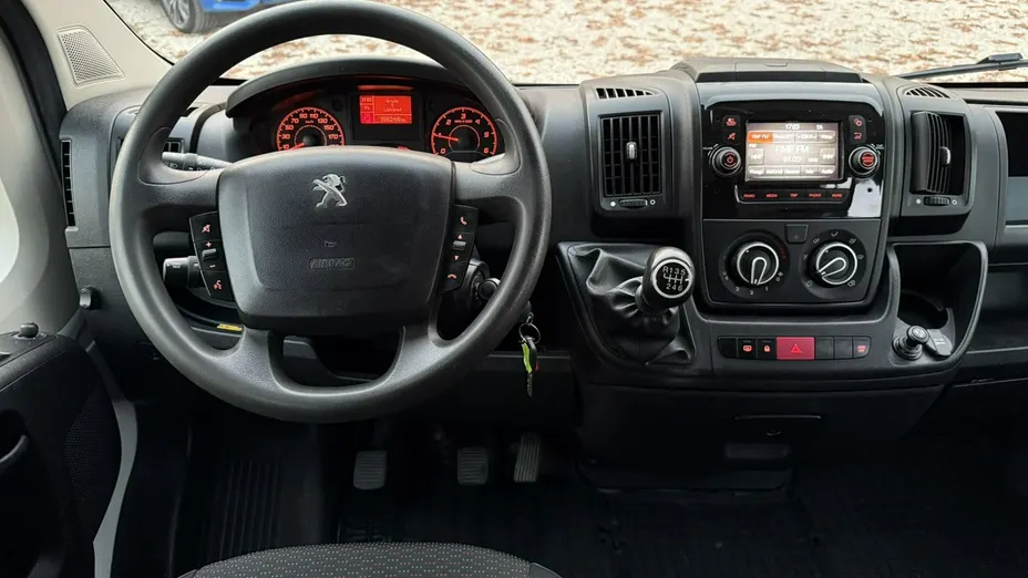 PEUGEOT Boxer Boxer 335 BlueHDi L3 Premium