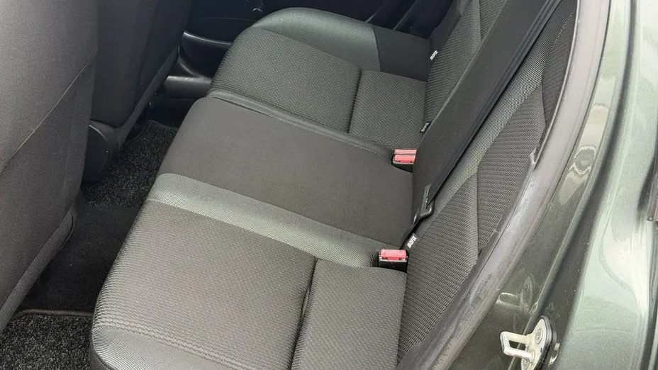 PEUGEOT 207 -