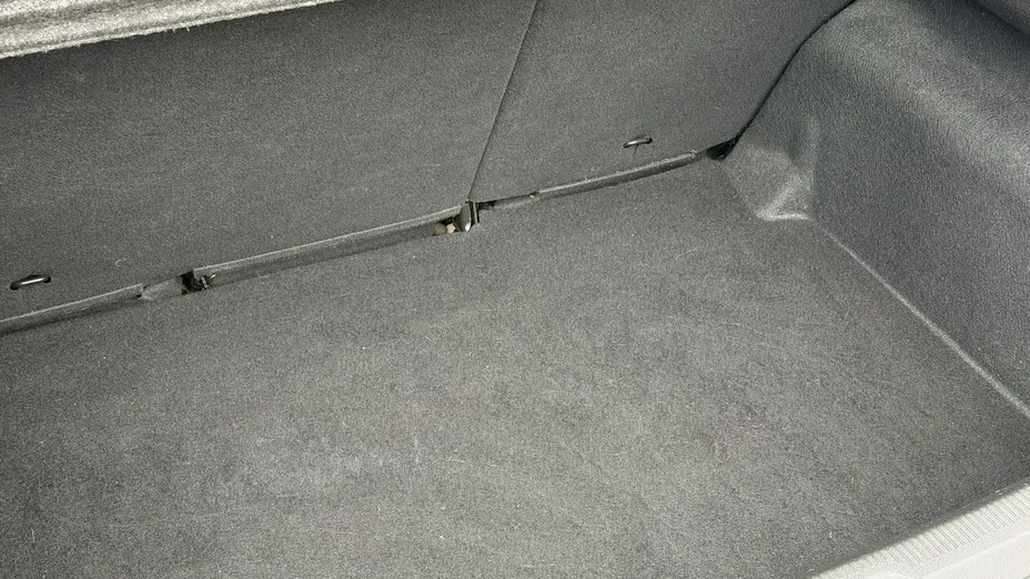 PEUGEOT 207 -