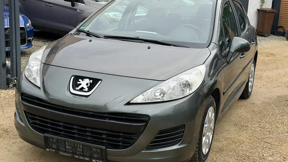 PEUGEOT 207 -