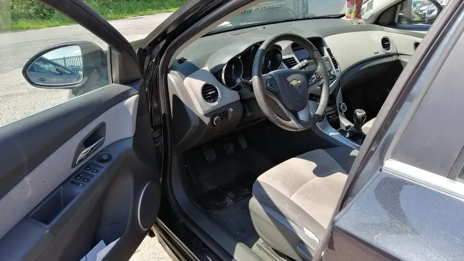 CHEVROLET Cruze -