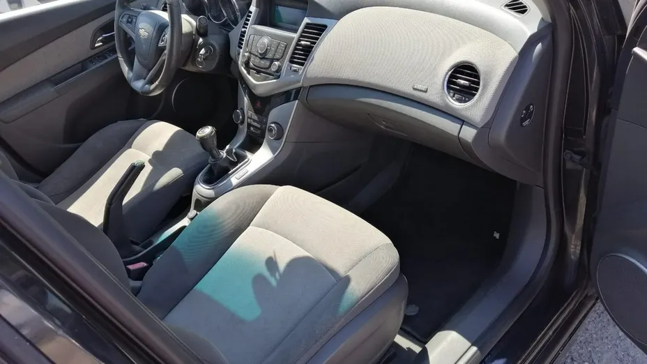 CHEVROLET Cruze -