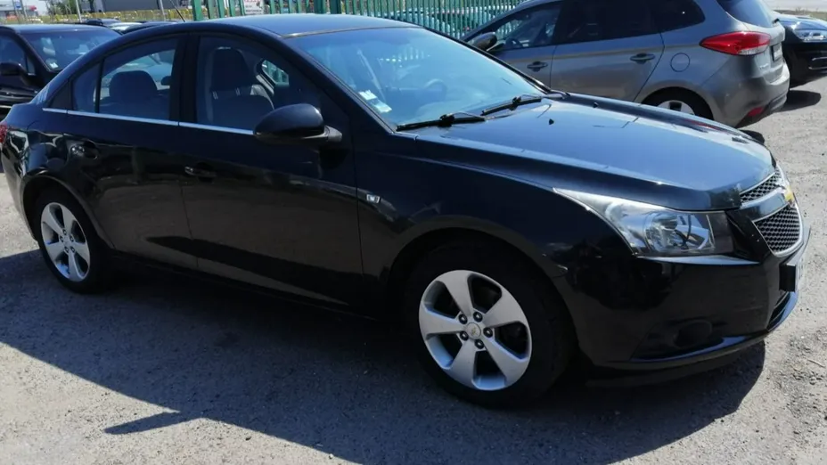CHEVROLET Cruze -