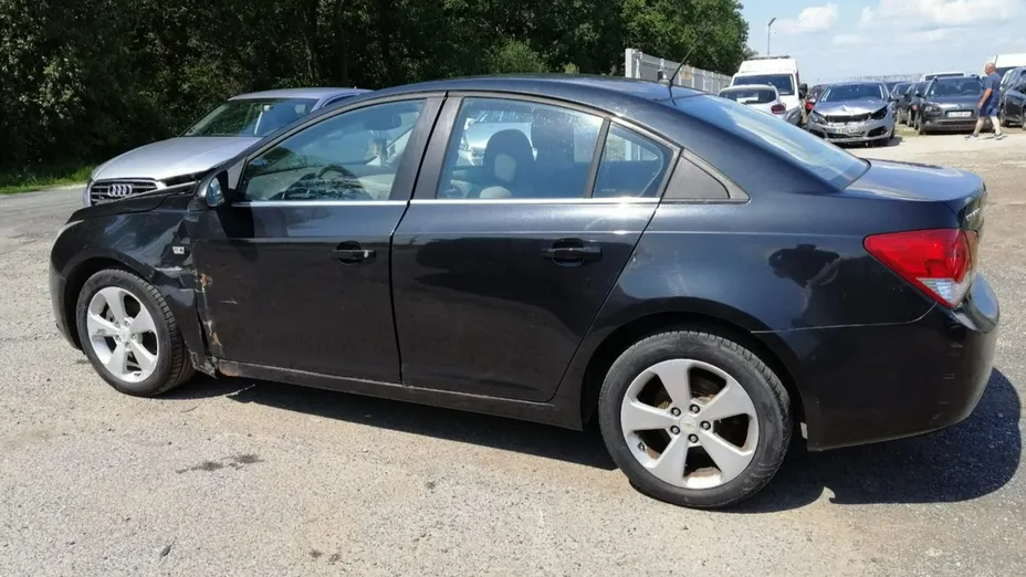 CHEVROLET Cruze -