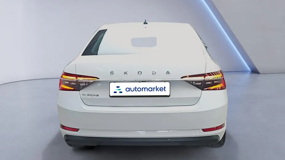 SKODA Superb Superb 2.0 TDI SCR Style DSG