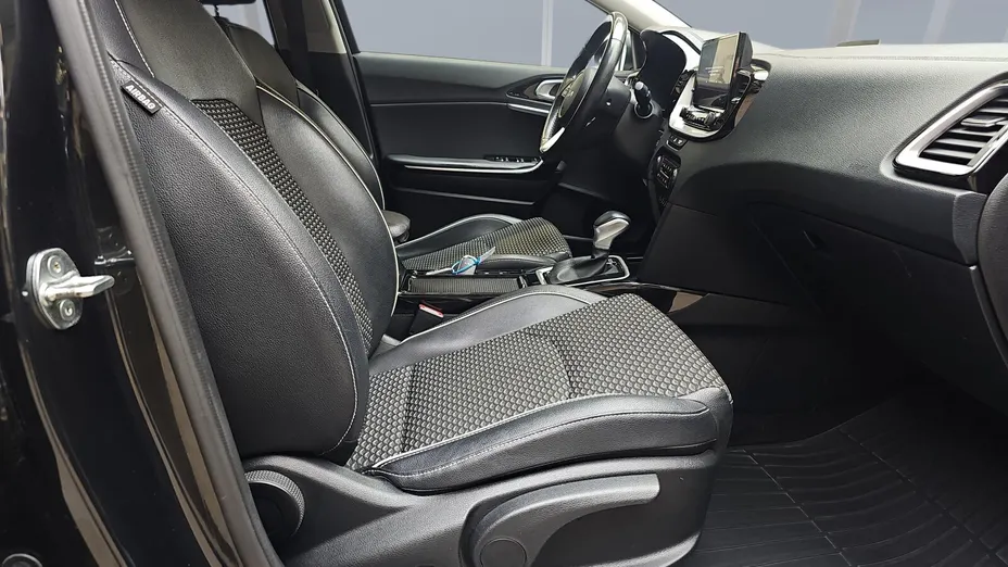 KIA Cee'd Ceed 1.6 GDI PHEV Business Line DCT