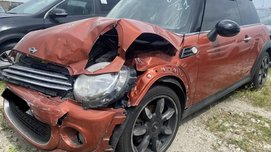 MINI Cooper -