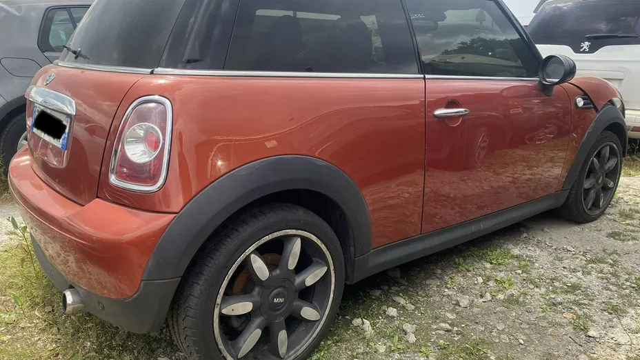 MINI Cooper -