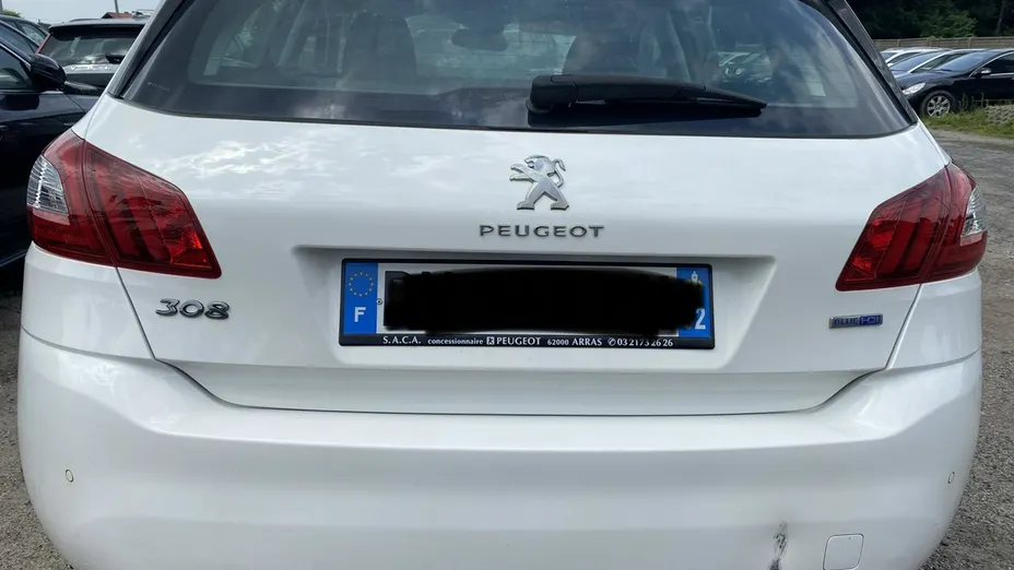 PEUGEOT 308 -