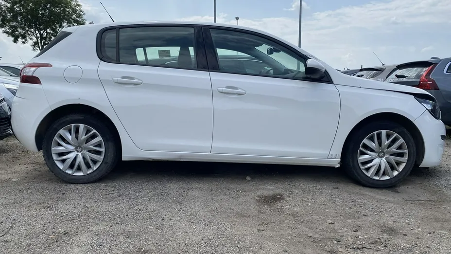 PEUGEOT 308 -
