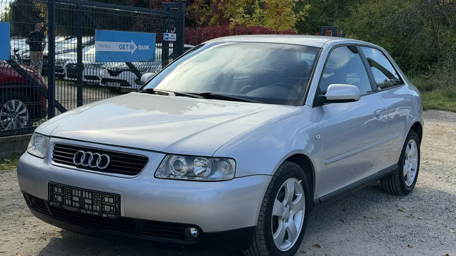 AUDI A3 -