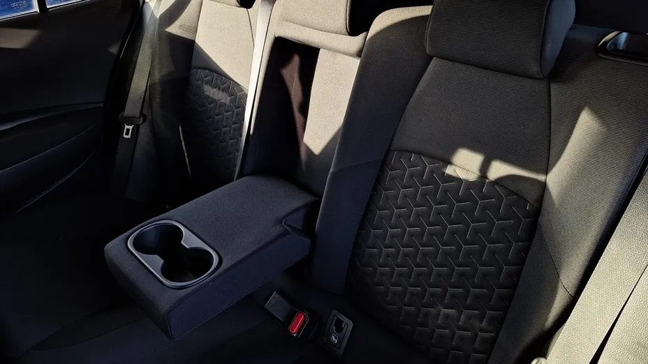 TOYOTA Corolla Corolla 2.0 Hybrid Comfort