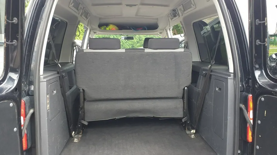 VOLKSWAGEN Caddy -