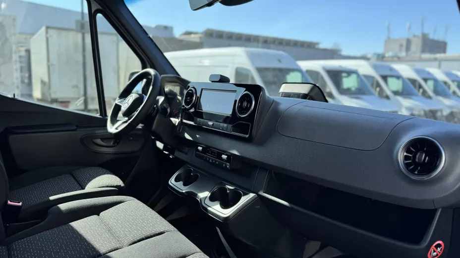 MERCEDES-BENZ Sprinter Sprinter 319 CDI Standard SELECT 9G-Tronic AWD 907.633 11m3 Nowy