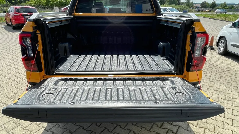 FORD Ranger Ranger 2.0 EcoBlue Bi-Turbo 4x4 DC Wildtrak aut Nowy