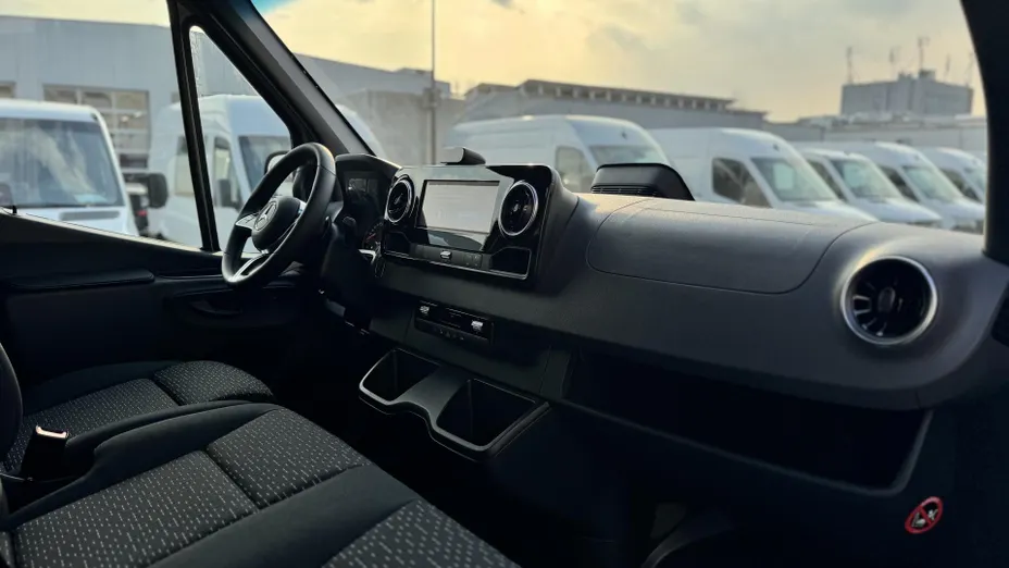 MERCEDES-BENZ Sprinter Sprinter 319 CDI Standard PRO 9G-Tronic AWD 907.633 11m3 Nowy