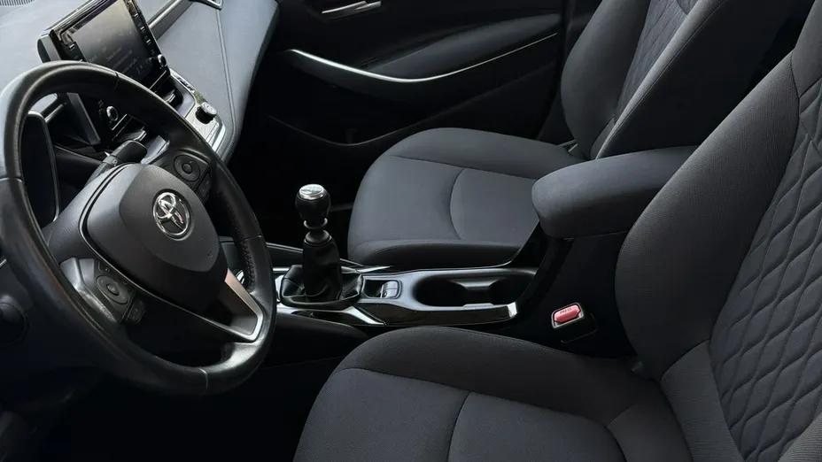 TOYOTA Corolla -