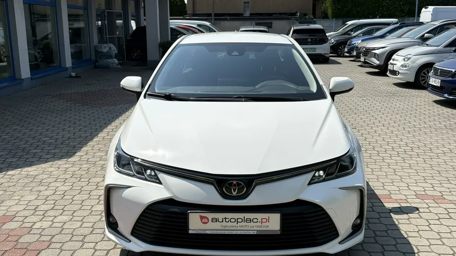 TOYOTA Corolla -