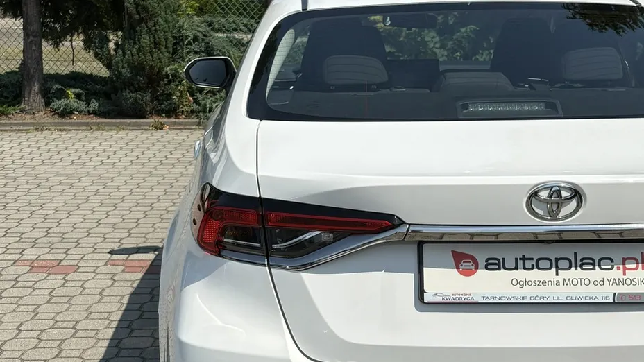 TOYOTA Corolla -