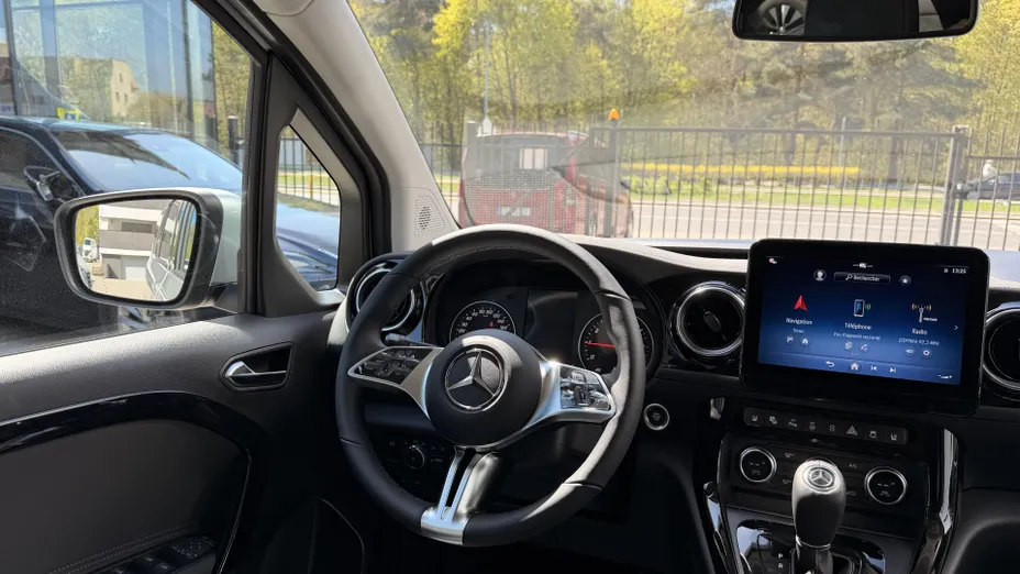 MERCEDES-BENZ T klasa T 180 Progressive (ekstra dł) aut Nowy